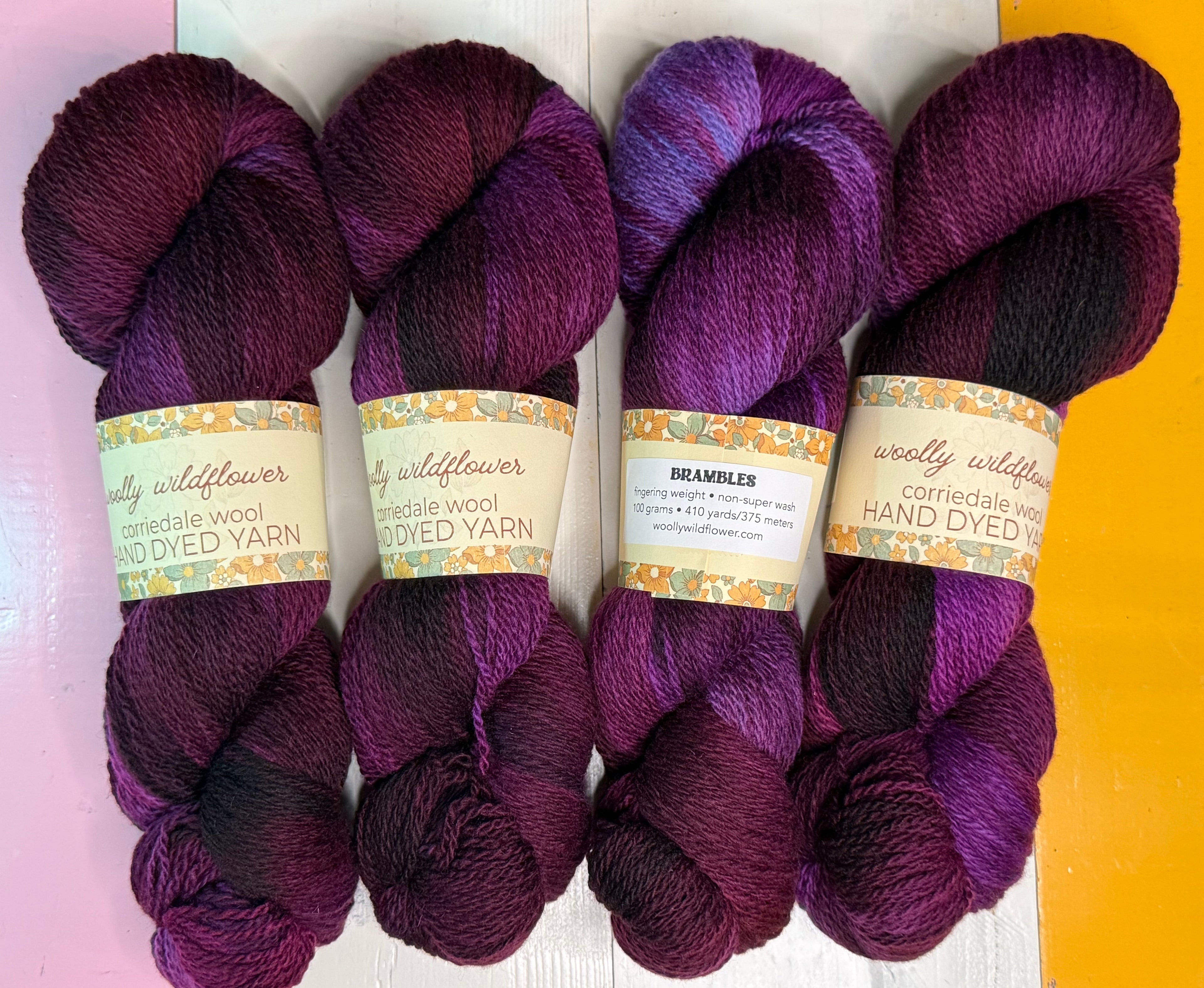 BRAMBLES corriedale fingering yarn
