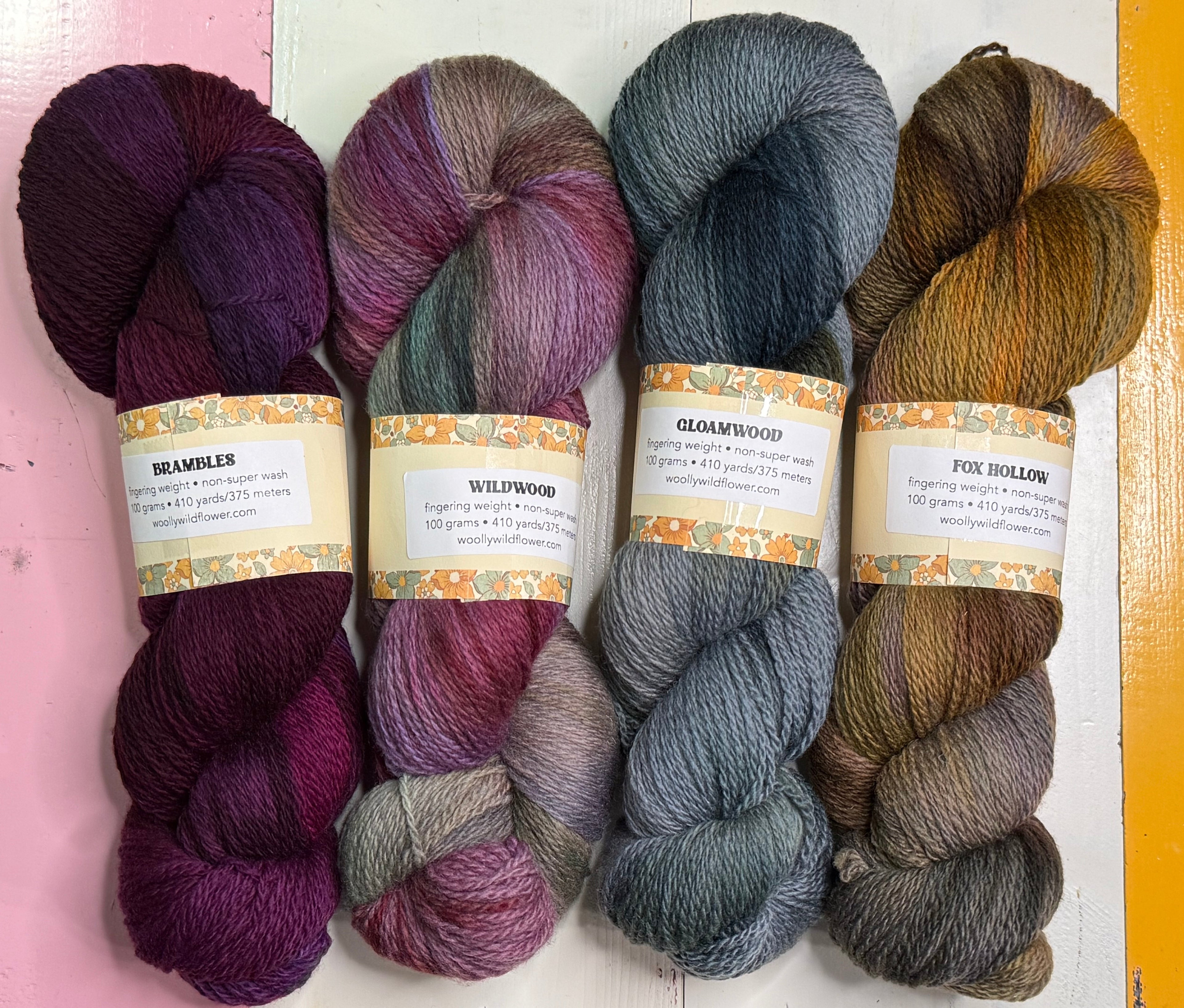 BRAMBLES corriedale fingering yarn