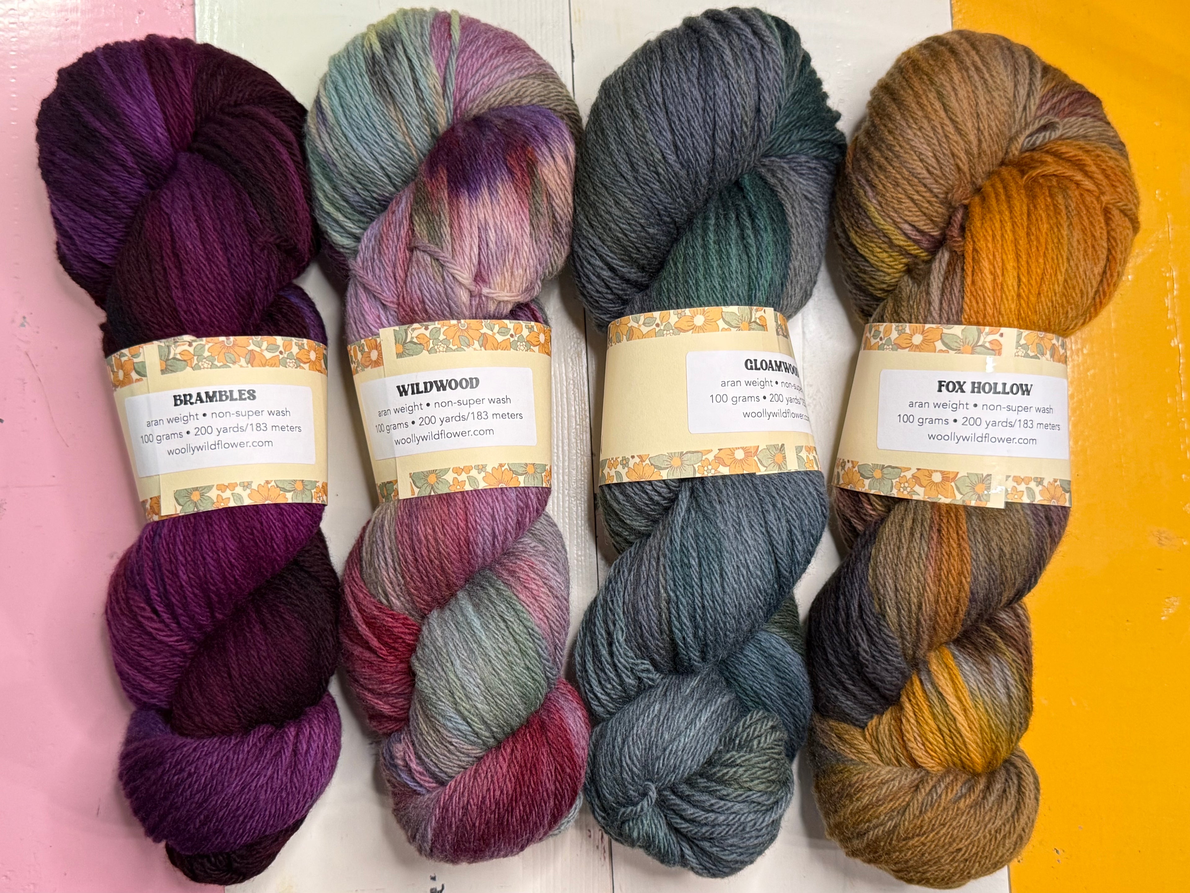 GLOAMWOOD corriedale aran yarn