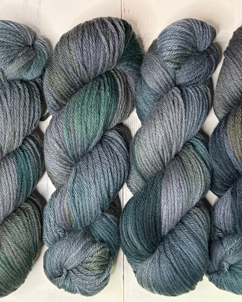 GLOAMWOOD corriedale aran yarn