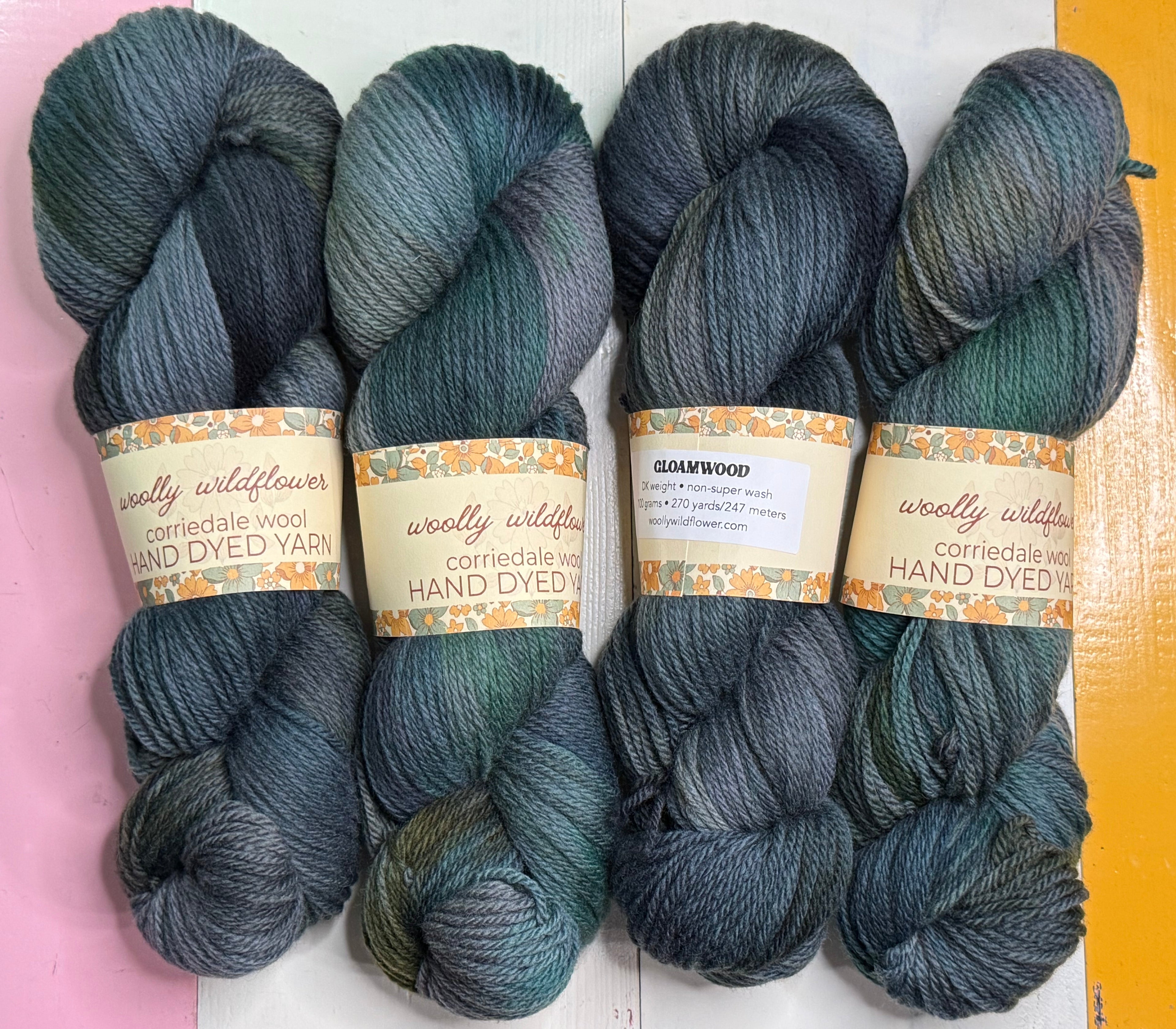 GLOAMWOOD corriedale DK yarn
