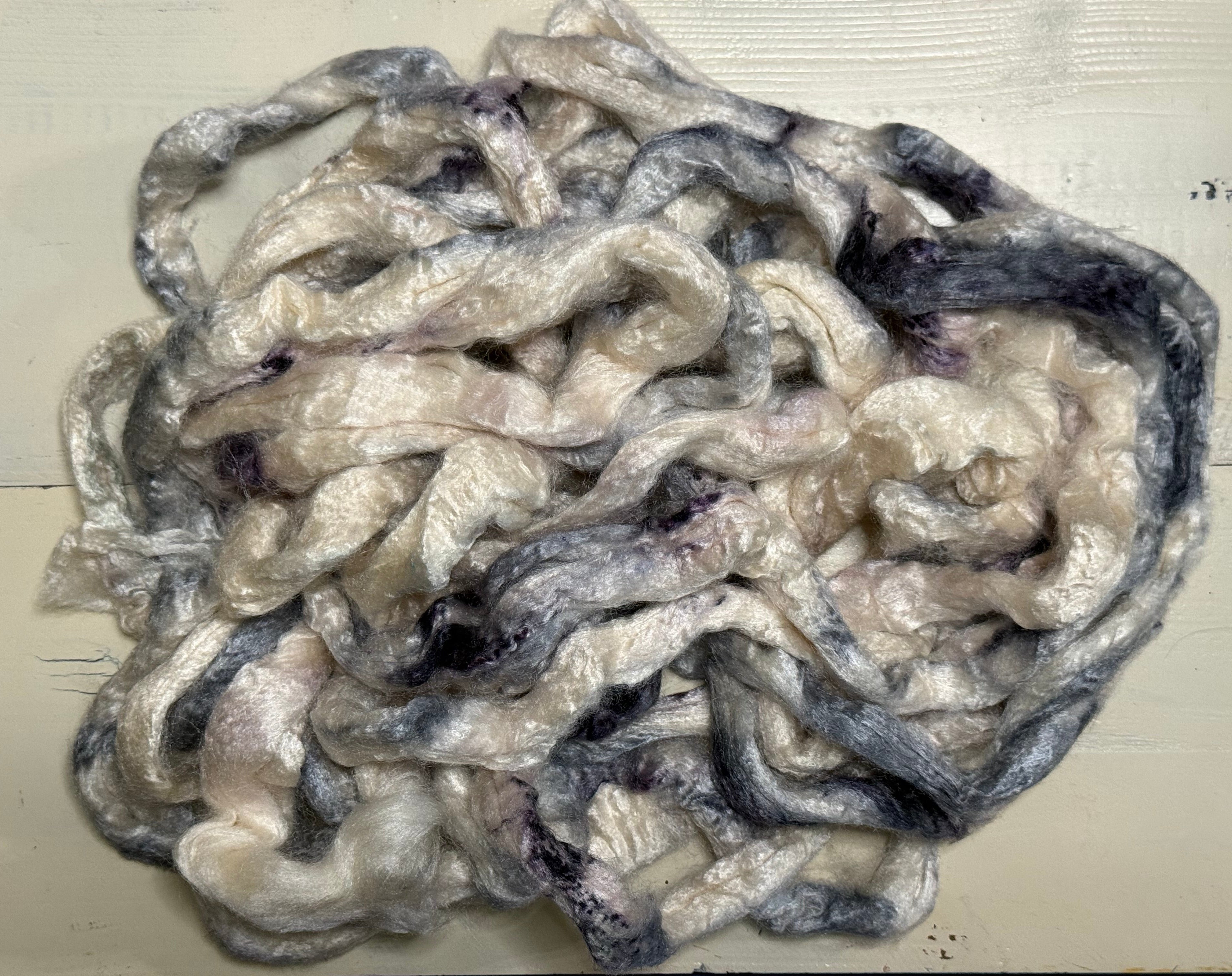 RESTING BIRCH FACE Tussah silk fiber